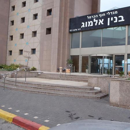 Marom Apartments Hof Hacarmel Haifa Exterior foto